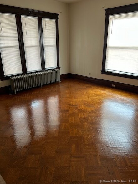 Foto del edificio - 104 Howard Ave