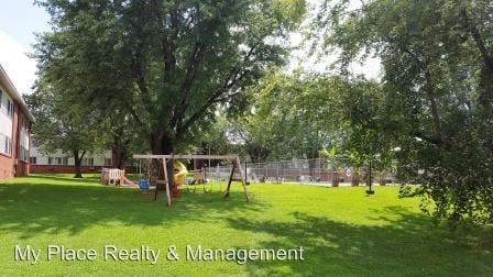 Primary Photo - 120 Malibu Dr