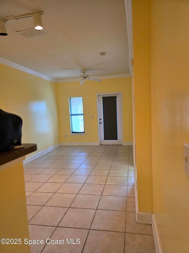 Building Photo - 6440 Borasco Dr