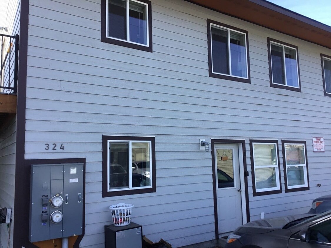 Building Photo - 324 S Asbury St