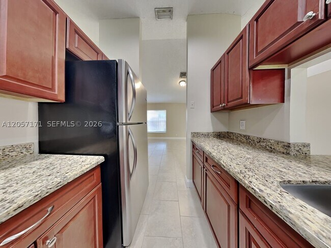 Foto del edificio - 12190 Brisbane Ln