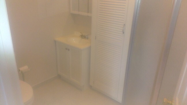 Bathroom - 5412 Lancaster Ave