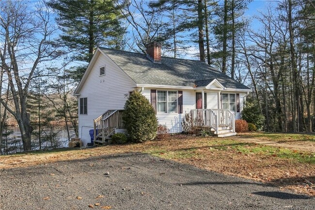 Building Photo - 100 Pine Lake Dr