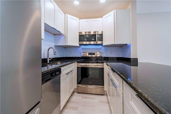 Foto del edificio - 628 NE 8th Ave