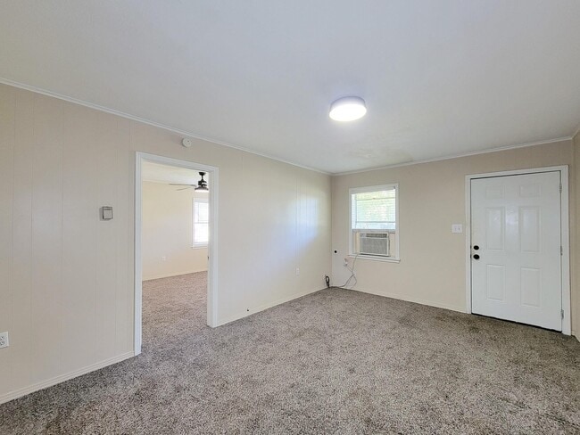 Building Photo - 1107 Milam St