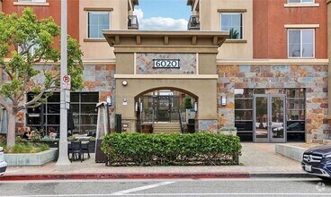 Building Photo - 6020 S Seabluff Dr