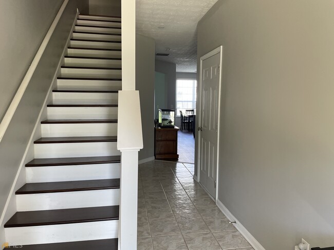 Building Photo - 6476 Portside Way