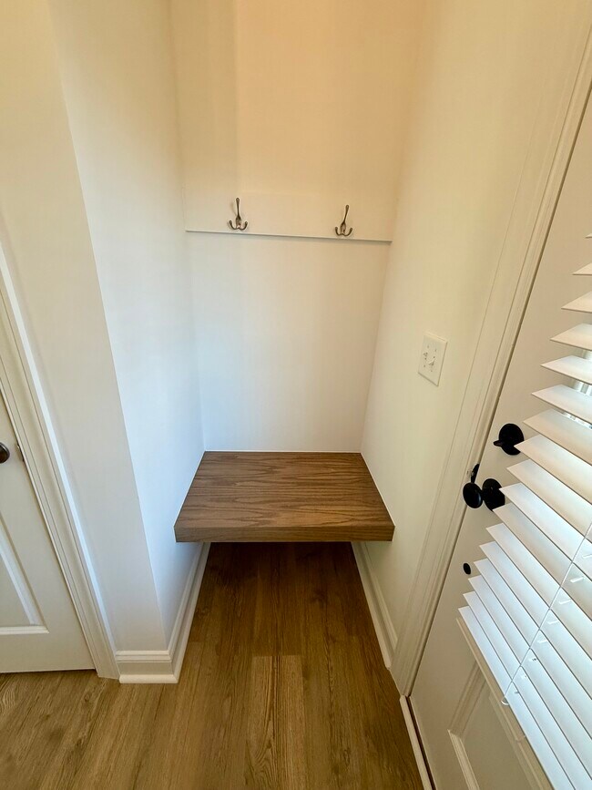 Building Photo - 1108 Rand St