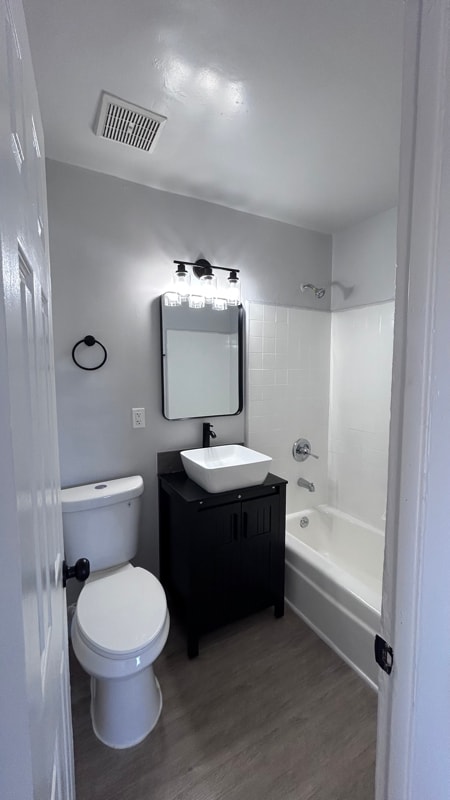 Foto del edificio - 648 W 92nd St