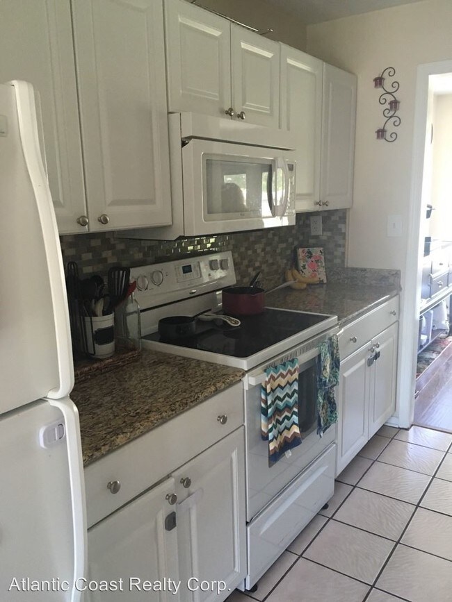 Building Photo - 3 br, 2.5 bath House - 347 Hutton Circle