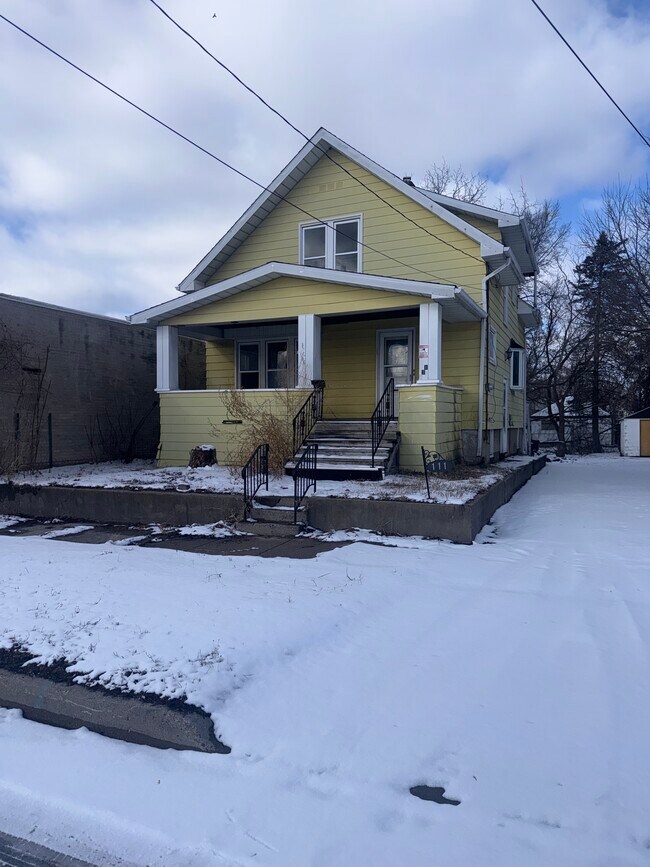 Foto del edificio - 111 E Livingston Dr