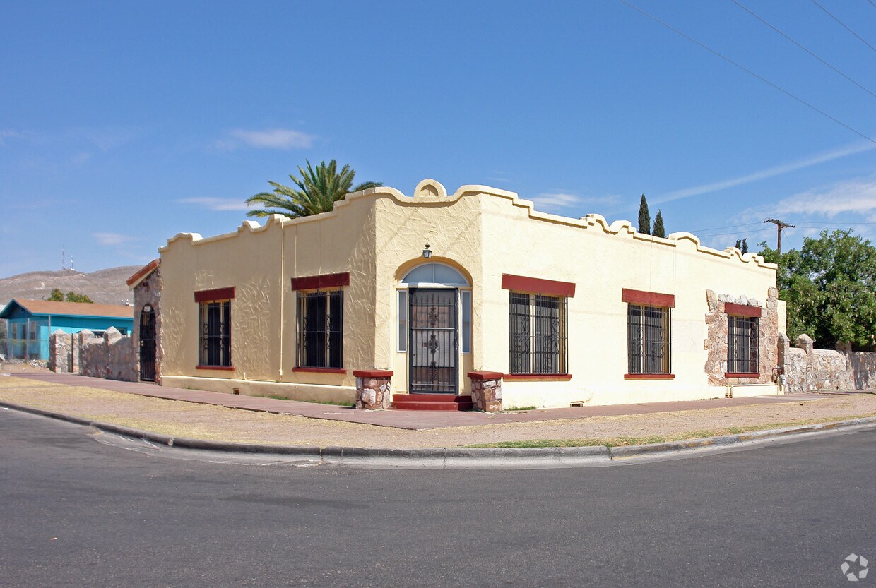 Primary Photo - 3631 E Missouri Ave
