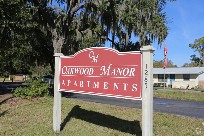 Building Photo - Oakwood Manor Apartments