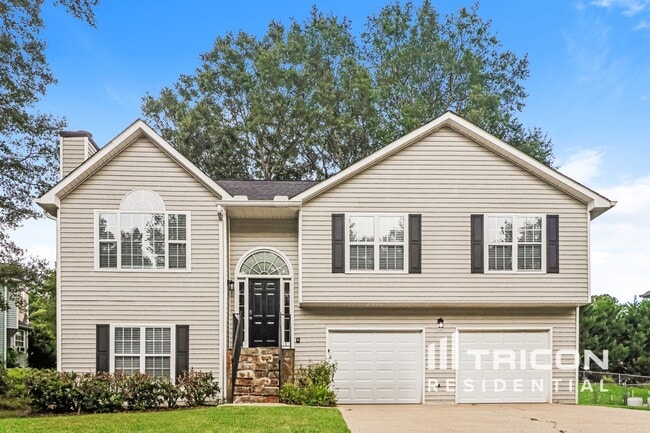 Building Photo - 5922 Graywood Cir SE