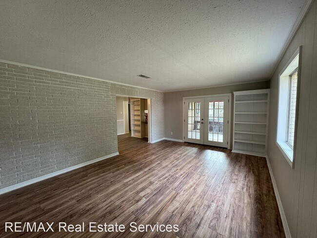 Foto del edificio - 3 br, 1.5 bath House - 3418 Ponderosa