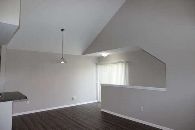 Building Photo - 791 Addington Ln