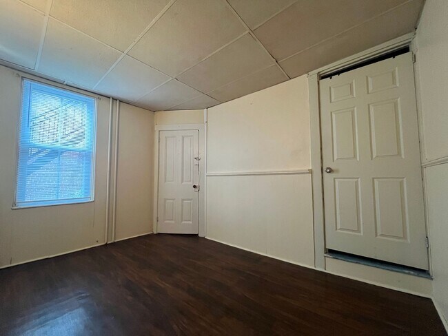 Foto del edificio - 633 Manor St