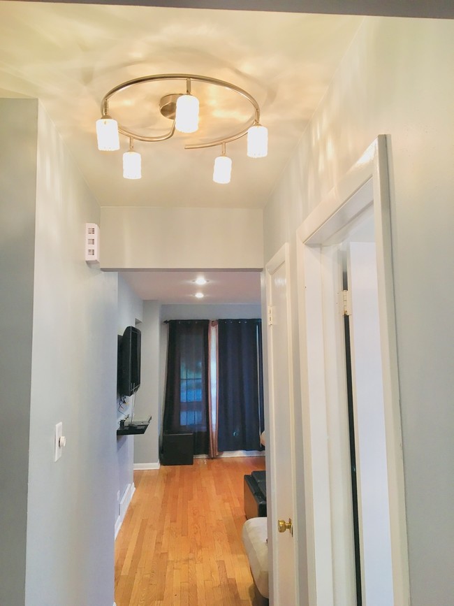 Foto del edificio - 10342 S Oglesby Ave