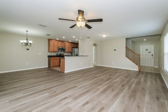 Foto del edificio - 3348 Thistledown Ln