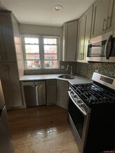 Building Photo - 1212 E 98th St