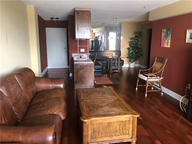 Foto del edificio - 2479 Peachtree Rd NE