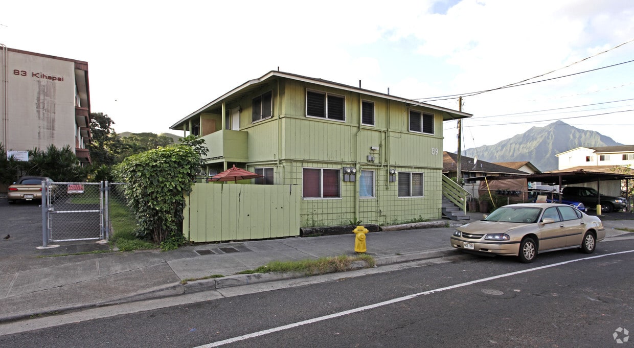 Building Photo - 89 Kihapai St