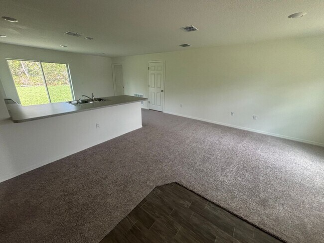 Foto del edificio - 3040 SW 168th Loop