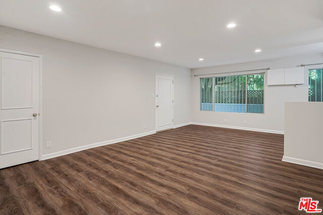 Foto del edificio - 1006 Havenhurst Dr