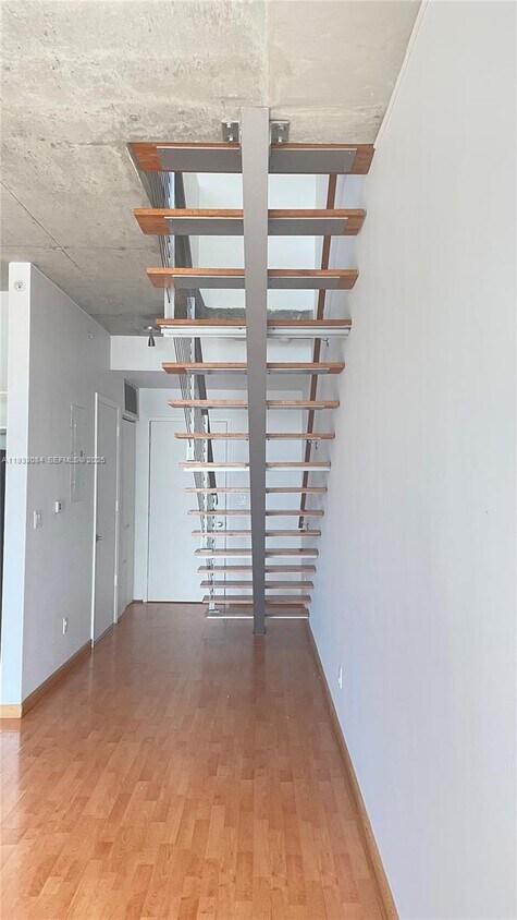 Foto del edificio - 690 SW 1st Ct