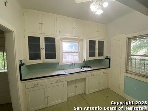 Foto del edificio - 245 E Lullwood Ave