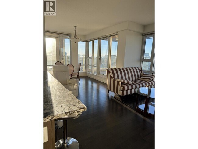 Photo du bâtiment - 8333 Anderson Rd