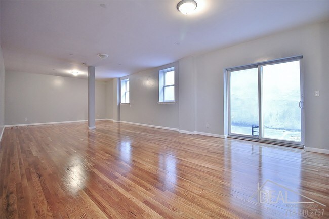 Building Photo - 45 South 5th Street #3R