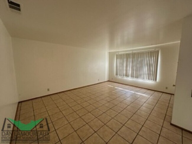 Building Photo - 709/711 McKinley Avenue
