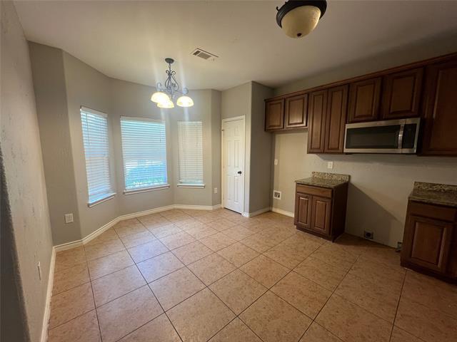 Building Photo - 100 Forest Creek Dr