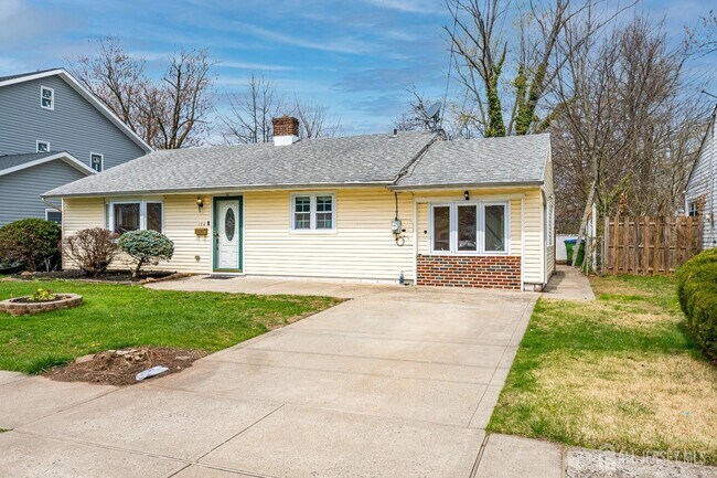 Foto del edificio - 174 Winthrop Rd