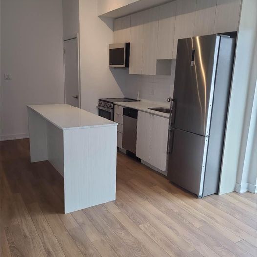 Photo principale - Large 3 Bedroom 2 Bath Brand New Condo for...