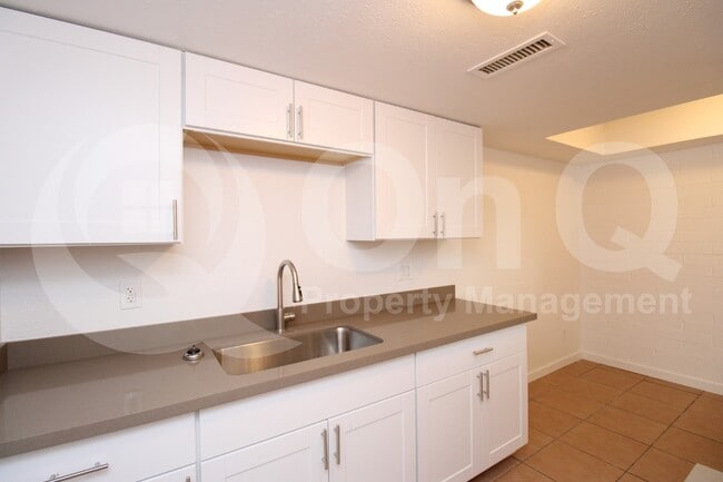 Building Photo - 1464 N 54th Ave