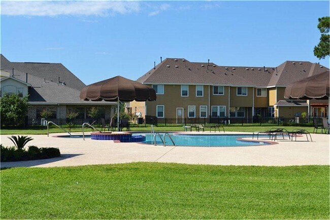 Foto del edificio - 8506 Sunset Loch Dr