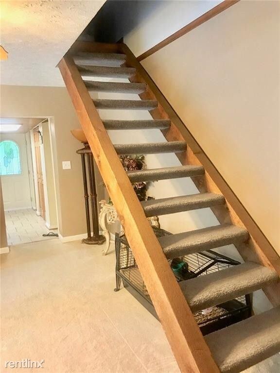 Foto del edificio - 3 br, 1 bath House - 8555 New Harmony Rd.