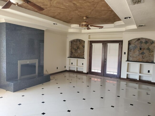 Building Photo - 101 Lamrick Cir