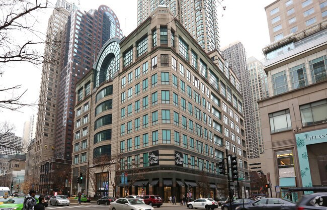 Foto del edificio - The Huron at 100 East