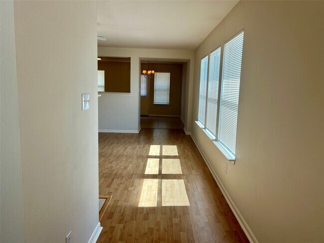 Building Photo - 6706 Wild Pecan Trail