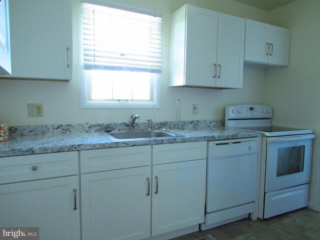 Foto del edificio - 31079 Crepe Myrtle Dr