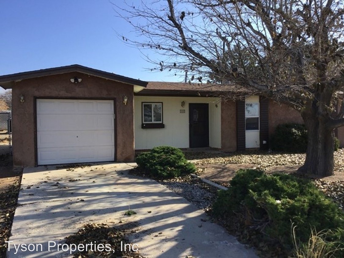 Foto principal - 3 br, 1.5 bath House - 12417 Cloudview Ave NE