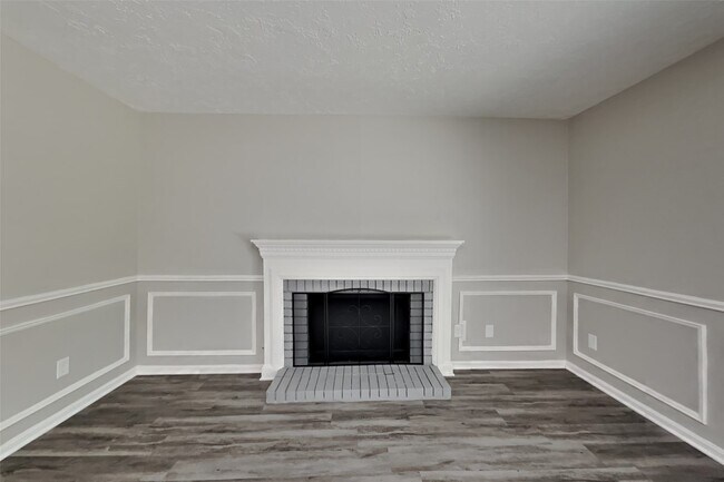 Building Photo - 16054 Pinyon Creek Dr
