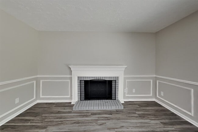 Foto del edificio - 16054 Pinyon Creek Dr