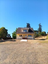 Building Photo - 2962 Wintel Rd S
