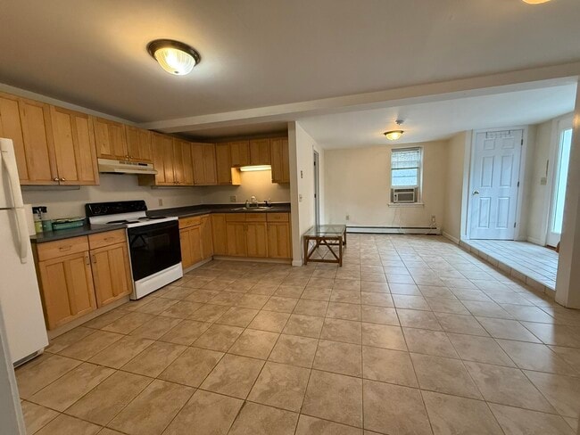 Building Photo - 241 Middle Street