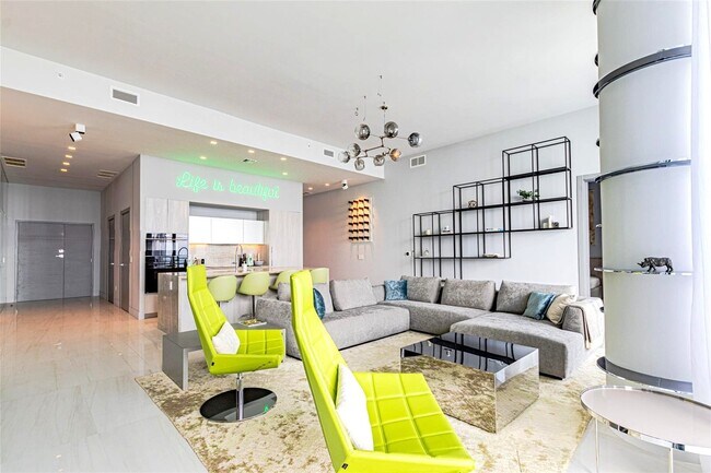 Foto del edificio - 480 NE 31st