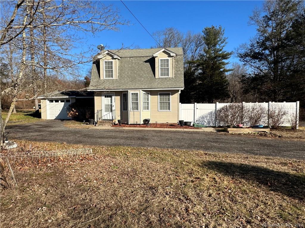 Primary Photo - 1528 Portland-Cobalt Rd